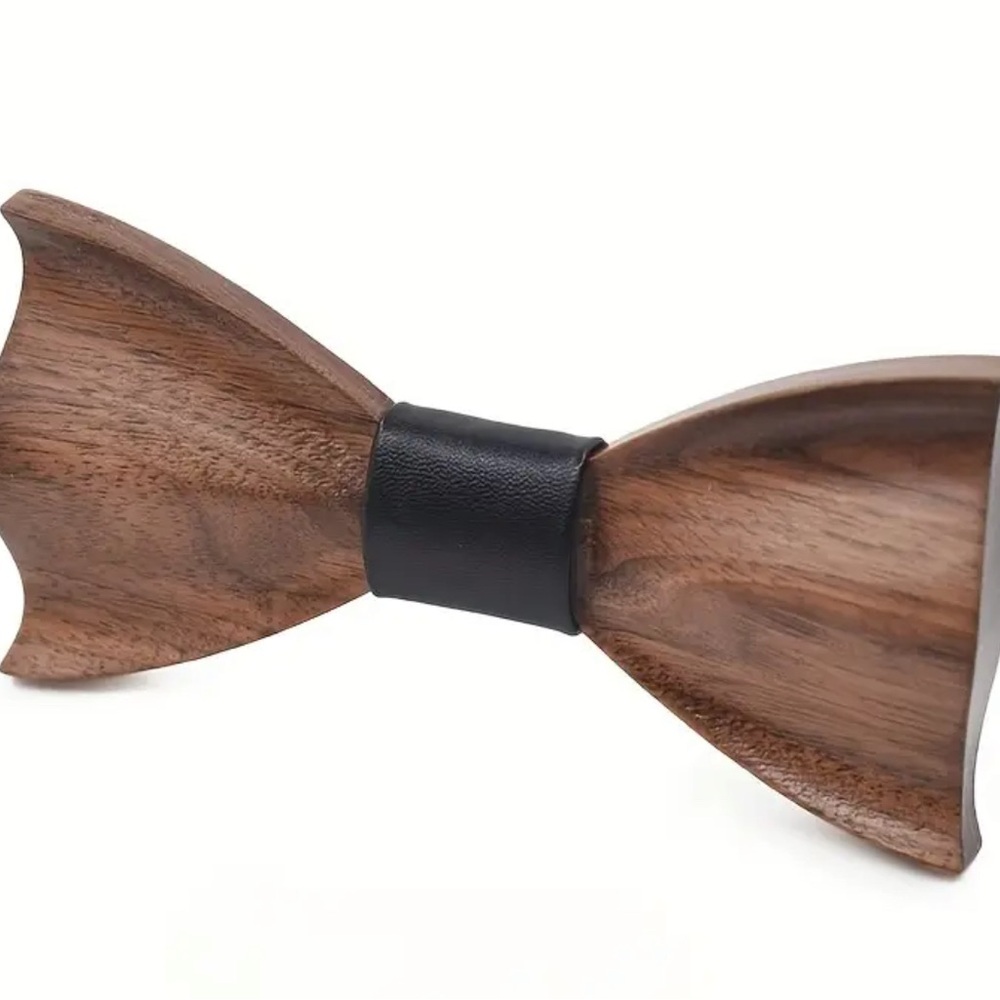 Elegant Wooden Bow Tie with Black Accent
